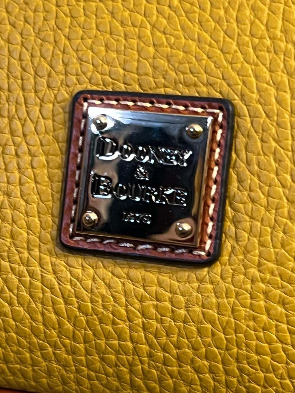 Dooney & Bourke NEW Mustard Yellow Pebble Leather Large Crossbody Purse and Matc - Picture 15 of 15